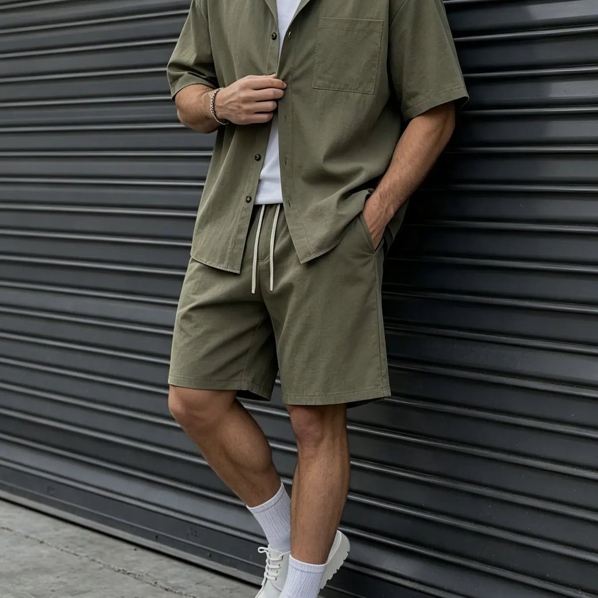 Men's Light Beige 2-Piece Casual Loungewear Set, Nightwear Outfit, Short-Sleeve Lapel Button-Down Shirt with Chest Pocket and Elastic Drawstring Waist Shorts, Breathable Lightweight Fabric, Minimalist Style, At-Home Lounging and Summer Getaways