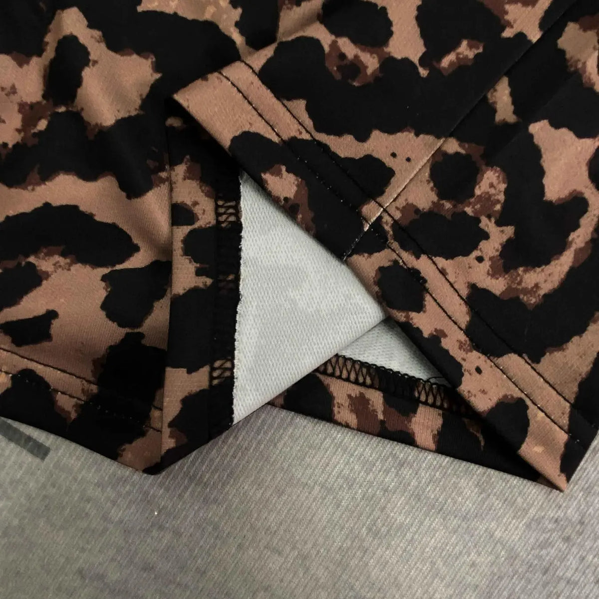 Men's Regular Fit Leopard Print French Terry Shorts, Casual Comfy Breathable Loungewear Shorts for Summer, Men's Bottoms for Daily Wear Menswear Shorts Pajamas